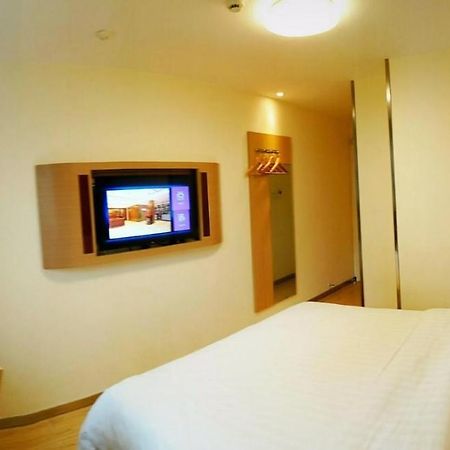 7Days Inn Guiyang Sha Chong South Road Exterior photo