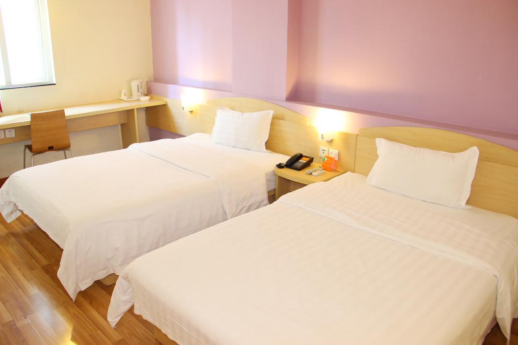 7Days Inn Guiyang Sha Chong South Road Room photo